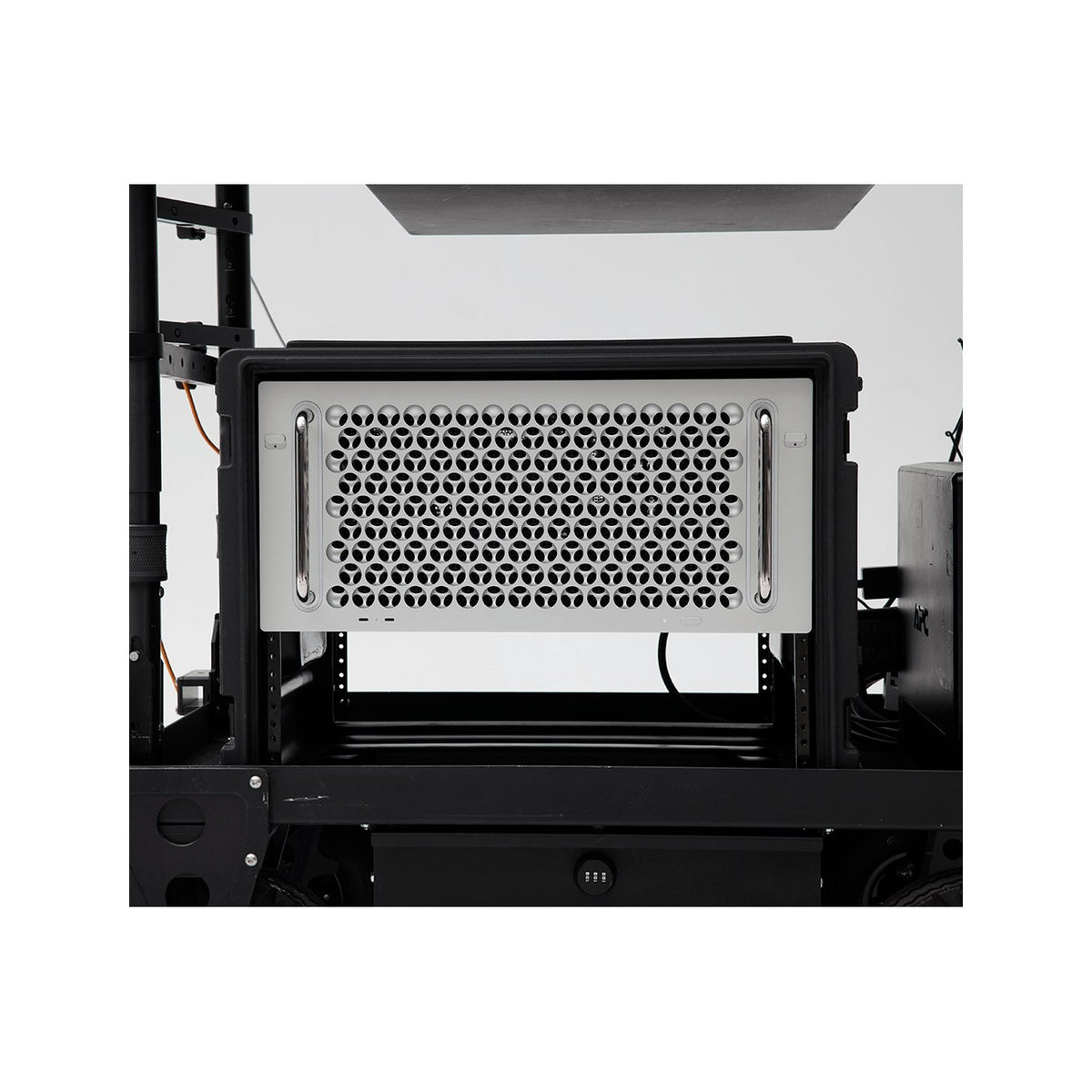 Upgrade Innovations Mac Pro Rack Rail Upgrade